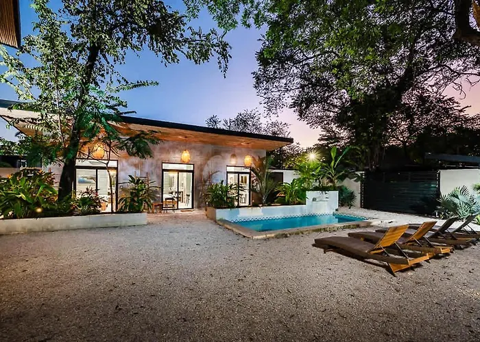 Steps To The Main Surf Break - 6 Bedroom Holiday home