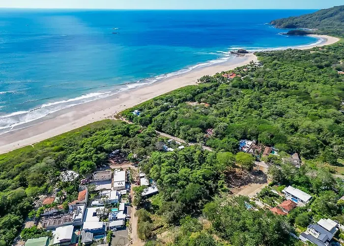 Holiday home Steps To The Main Surf Break - 6 Bedroom *