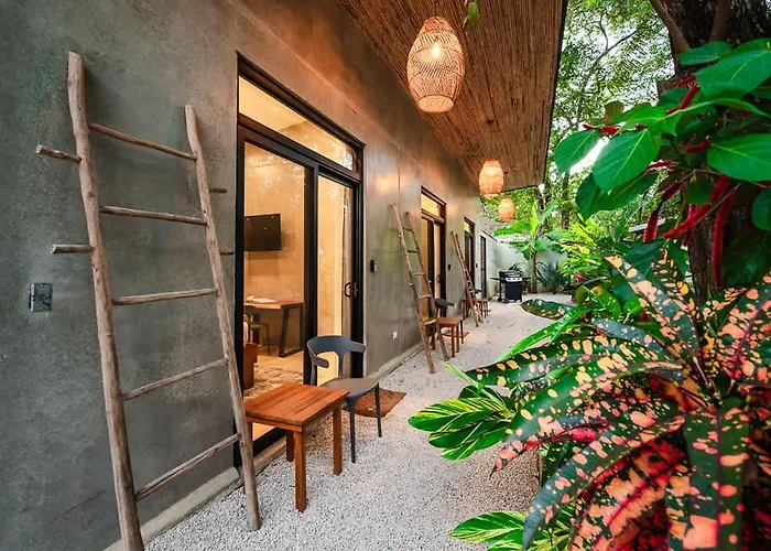 Steps To The Main Surf Break - 6 Bedroom Holiday home