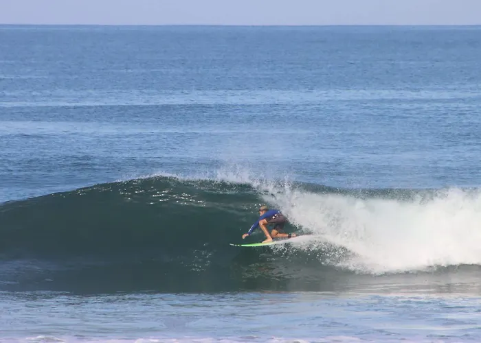 Steps To The Main Surf Break - 6 Bedroom